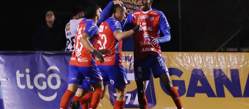 Xelajú MC asume el liderato tras la jornada 15