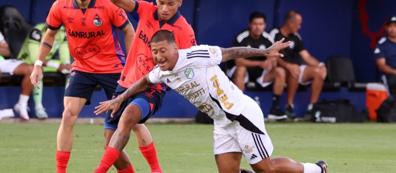 Rojos y cremas disputan el Clásico 337