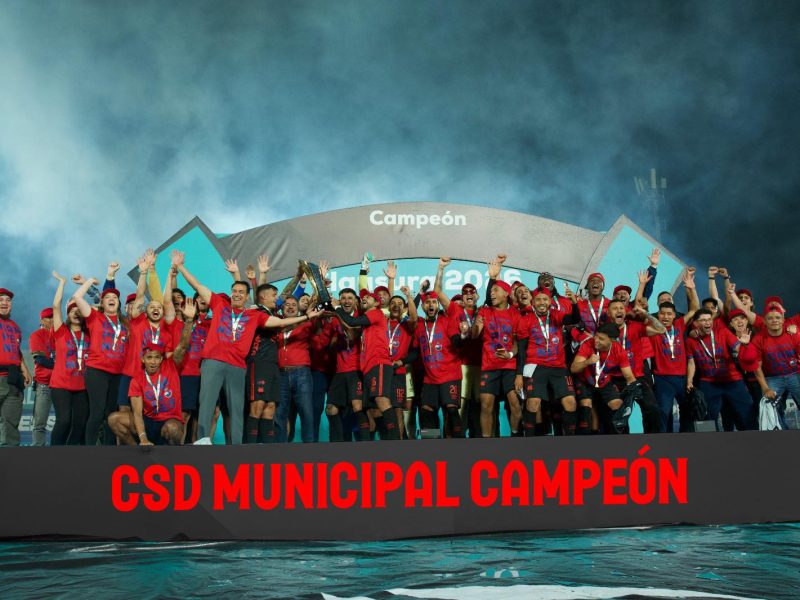 Municipal levanta su título 33 en Quetzaltenango
